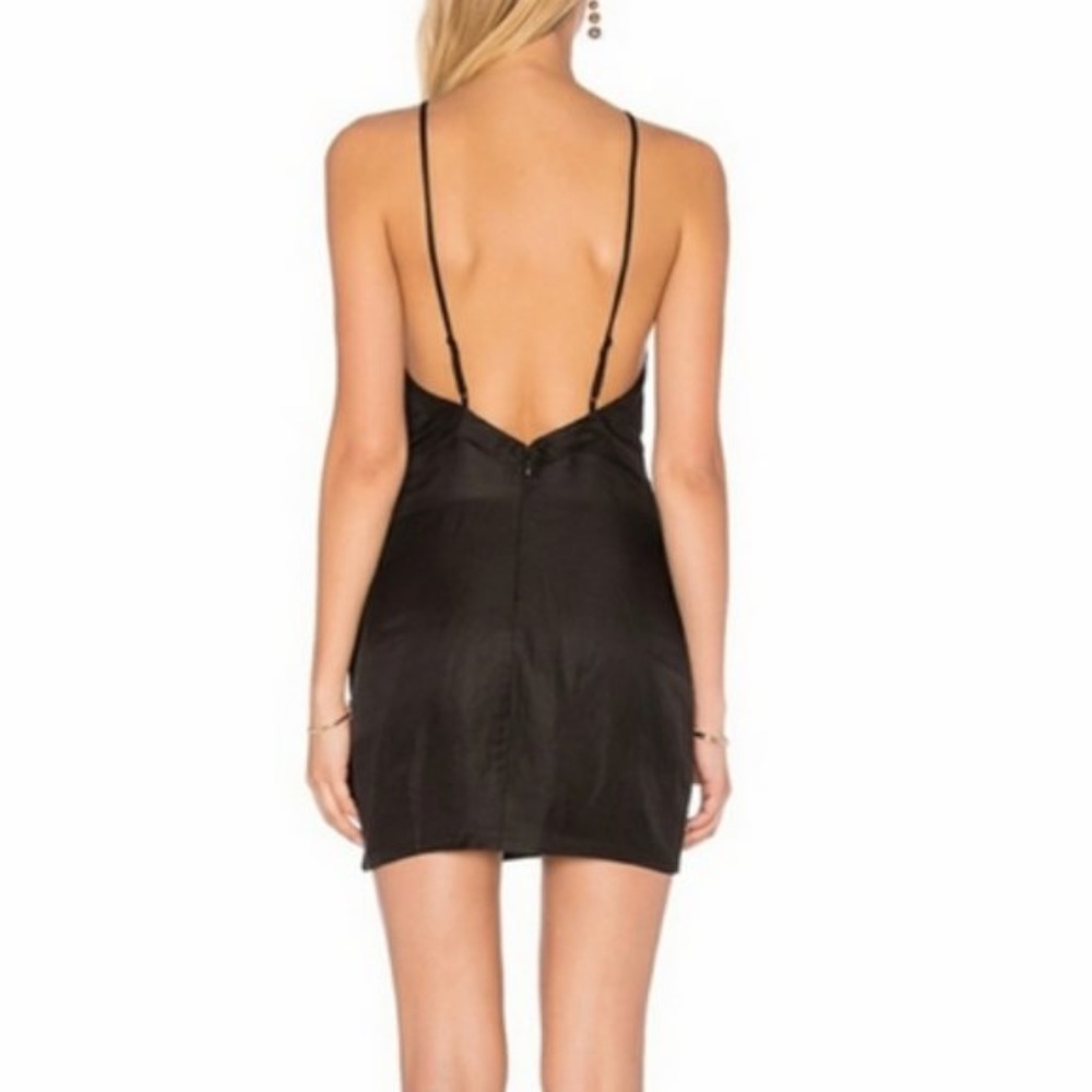 🖤Capulet Dress • Revolve 🖤 - Picture 5 of 9
